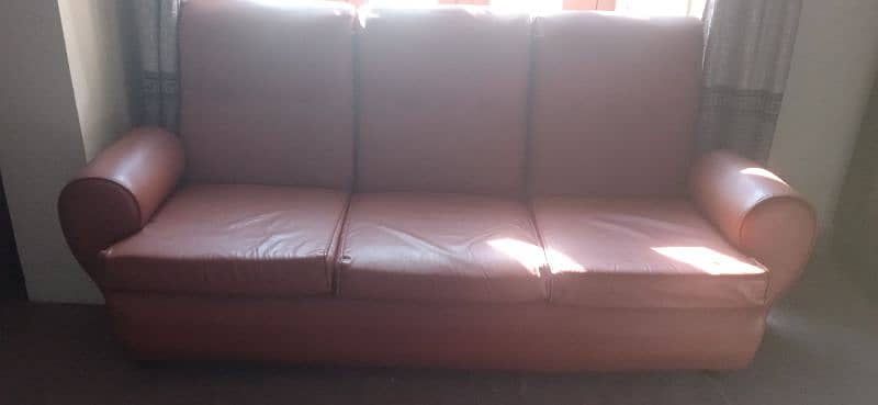5seater PIA leather sofa set good condition 1