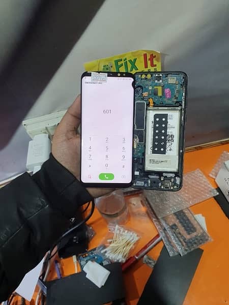 samuung s8 and s8 plus doted and fresh lcds available 03020777701 10