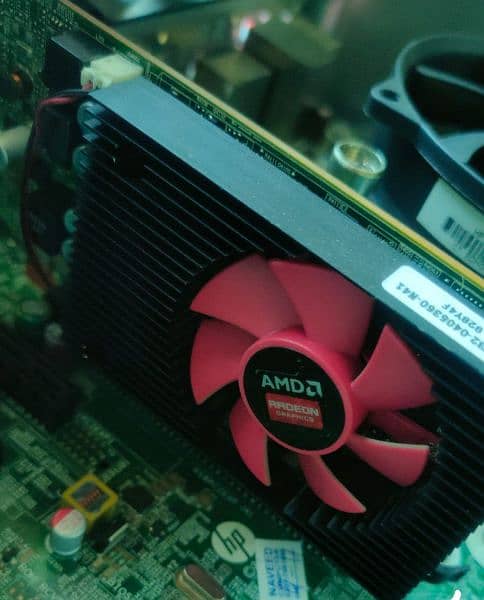 AMD R5 430 2gb DDR5 0