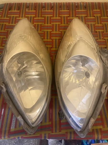 Toyota Vitz 2010-11 Headlights 0