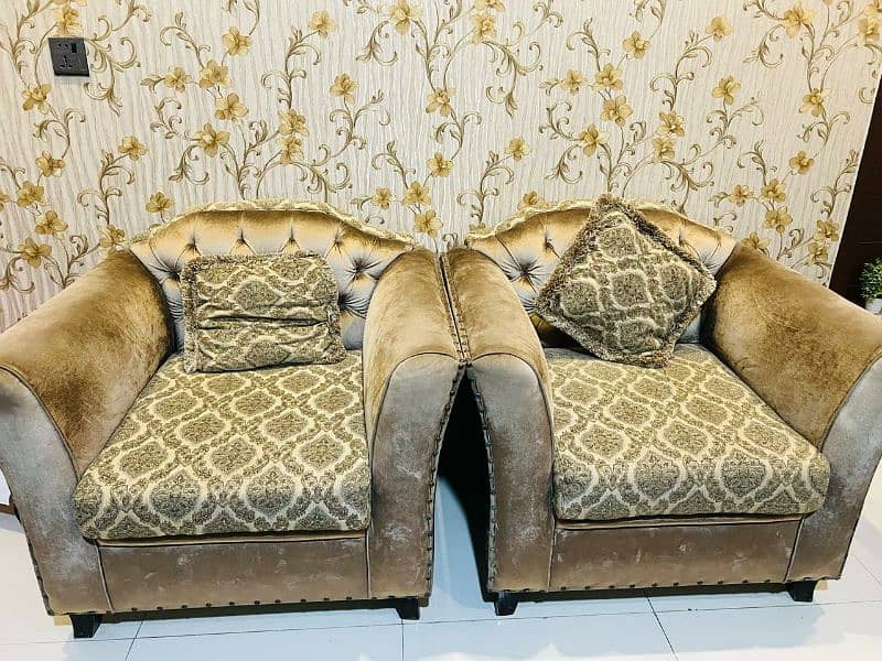 Sofa set 7 seater good condition 0