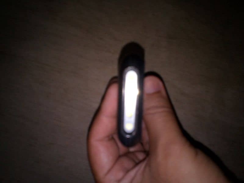 Good battery DuaL sim working perfectly. Heavy torch light. 0