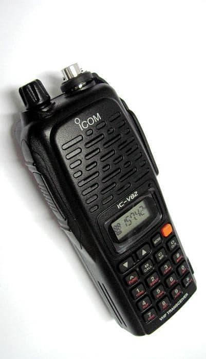 iCom v82 V_H_F Walkie Talkie Radio Portable FM Transceiver Long range 3