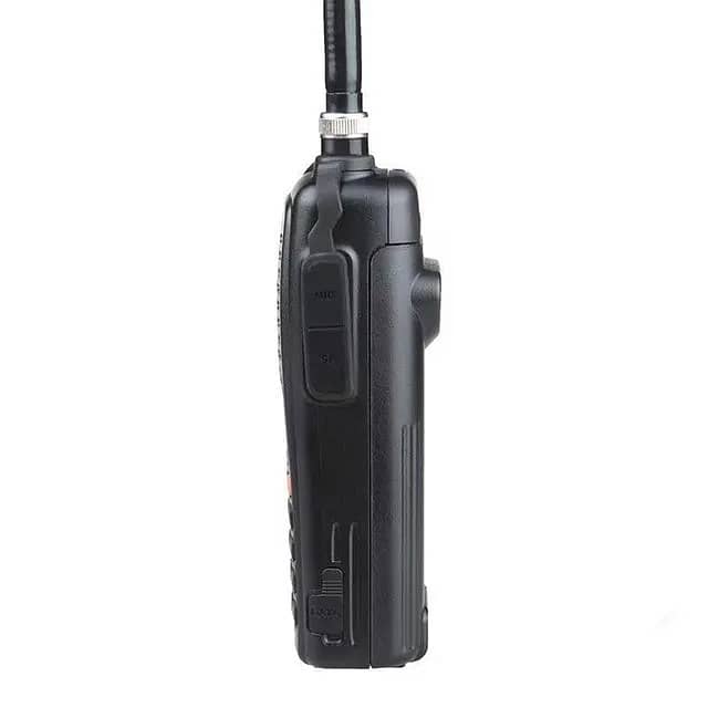 iCom v82 V_H_F Walkie Talkie Radio Portable FM Transceiver Long range 7