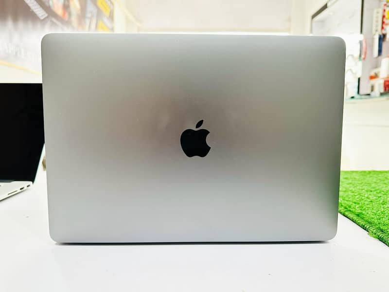 Apple macbook Pro 2018 Core i5 1