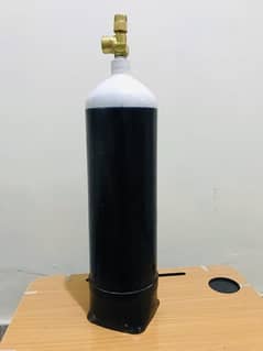 oxygen cylinder