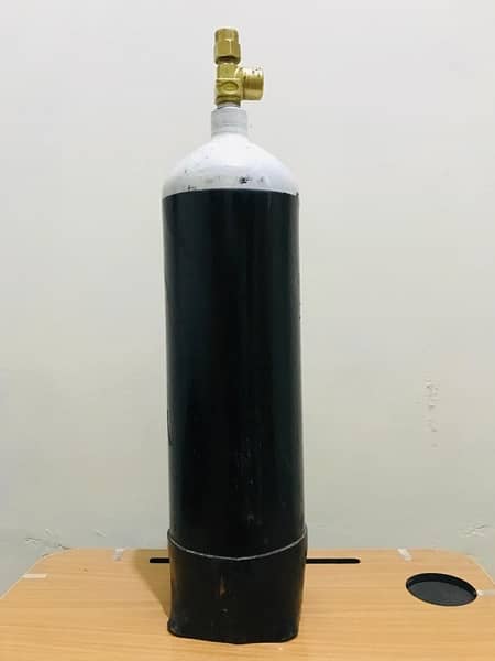 oxygen cylinder 3