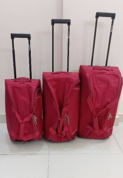 Duffel bags / Duffel trolly luggage 1