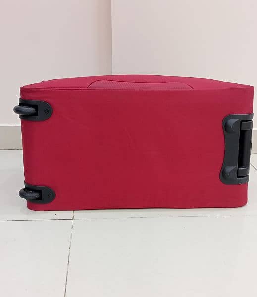 Duffel bags / Duffel trolly luggage 10