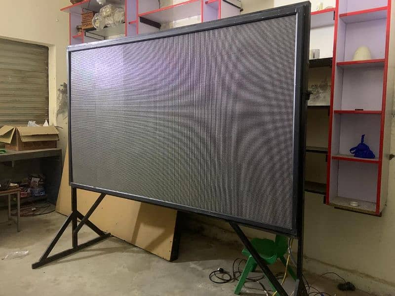 SMD 2 Video Screens with Van stands 0