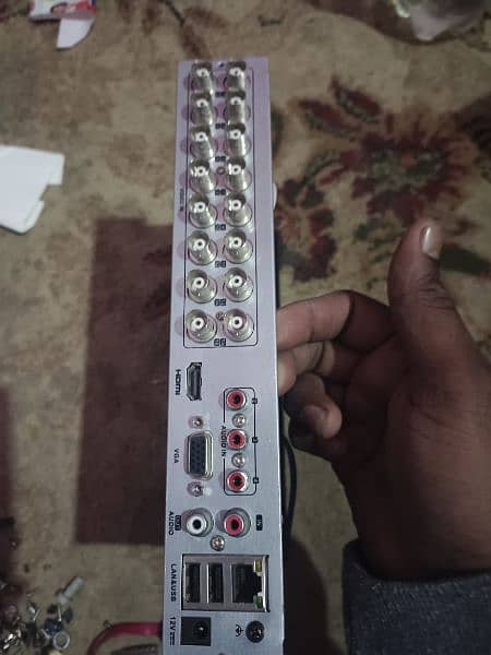 HIKVISION DVR 16 CHANNEL 2