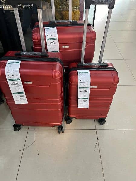 - Travel bags - Suitcase - Trolley bags -Attachi -Safribag 2