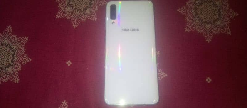 Samsung Galaxy A70 Official 1