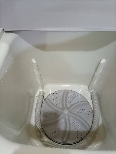 Daba paek Toyo washing machine 3