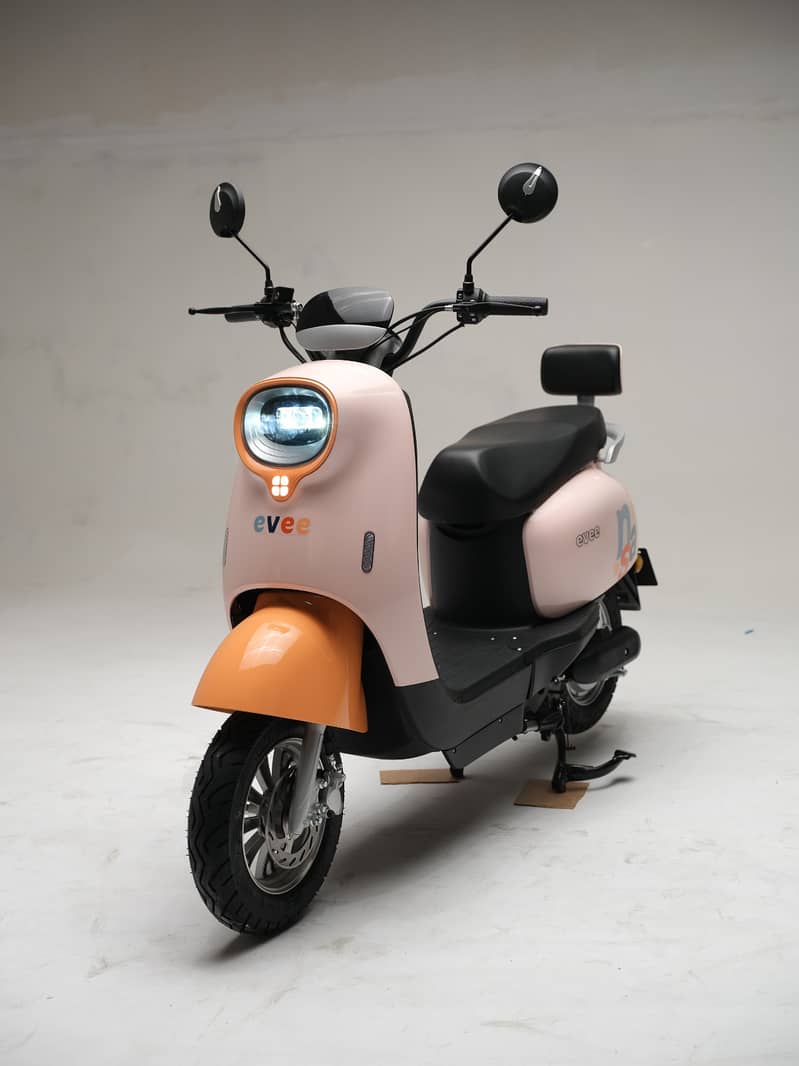 Evee Electric Scooty Nisa 2024 electric scooter better than to other 3