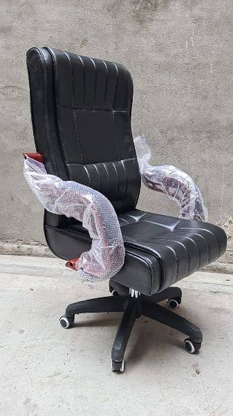 Executive Office Chair/Special Revolving Chair/Boss Chair/Office Chair 1
