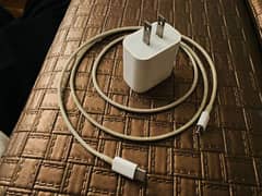 iphone Original Charger (Doc / Cable)