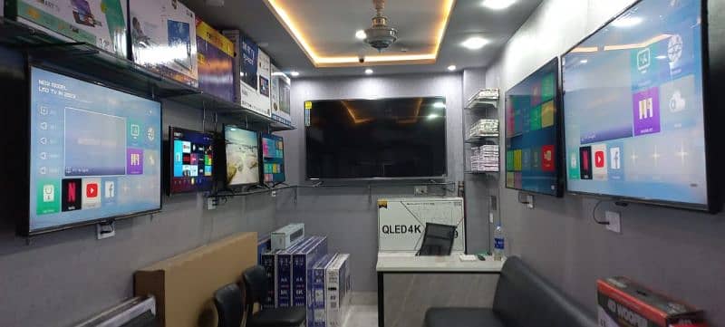 80 INCH ,, Q LED  ,,  4K LED  ,,  IPS DISPLAY   ,,  O3228O83O6O 0