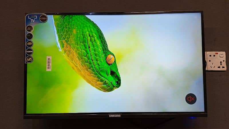 BUY SAMSUNG 32 INCHES SMART LED TV SLIM WIFI USB HDMI 2