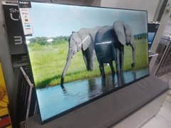 32 inch Samsung 4k , 8k , 3 year warranty 03001802120