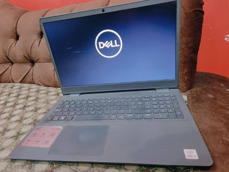 Dell Inspiron 15 3000 Single handed used 3