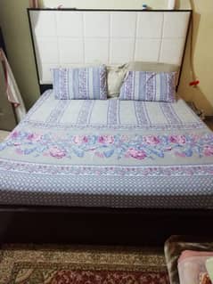 Stylish Double Bed With Side Draws