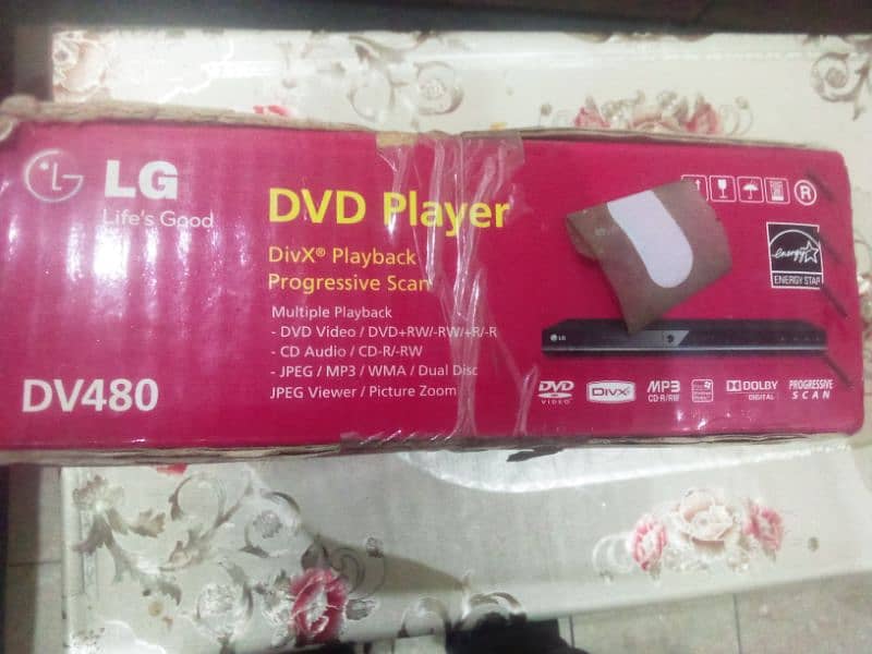 LG DVD player DV480 2