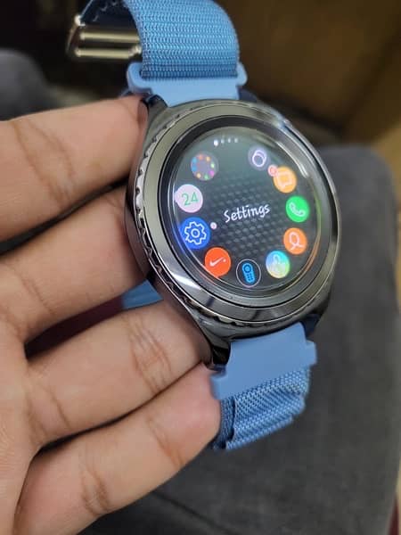 Samsung Gear S2 Classic Edition 10/10 Calling/Gps variant smart watch 2