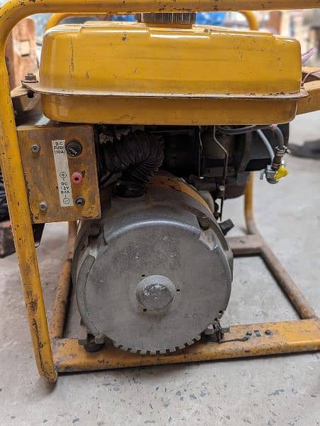 Model FEG 3000 Robin Fuji Generator 1