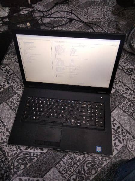 Graphic laptop Dell 7730 with 8gbquadro p4200 corei7 8850h 16gb 512ssd 9