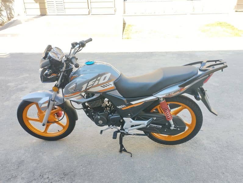 Honda CB150F brand New 6