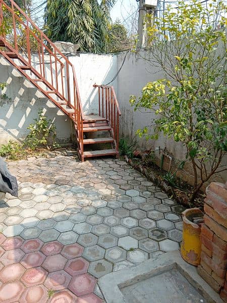 Direct owner-2 Bed Portion for Familes Near Allah ho chowk 12