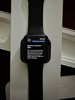 Apple Watch SE (2nd Gen) - Like New - Warranty until 06/24