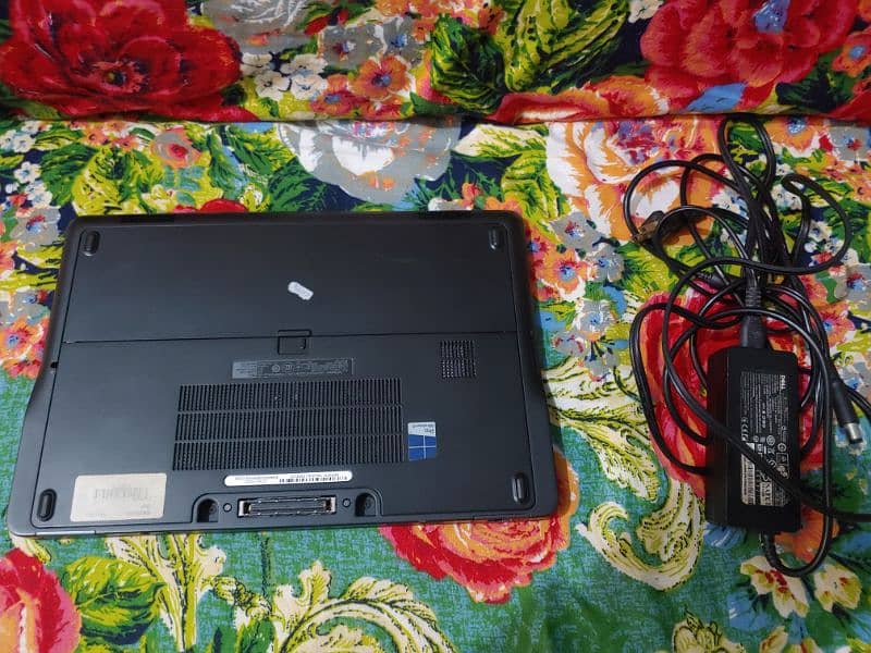 Dell core i5 5th generation Latitude E7250 laptop for only sale 11