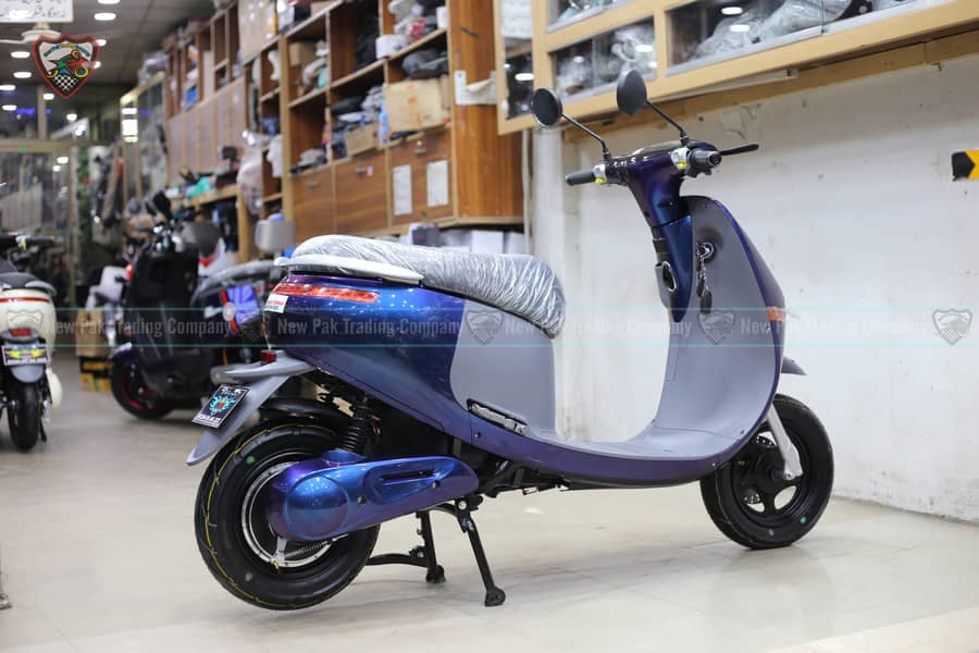 Powerful EV SCOOTY Desir GO PLUS 2024 7