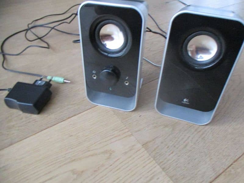 Dell Logitech HP Speakers Set 4
