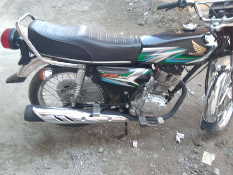 honda 125 2023 model 10,500 km driven 0