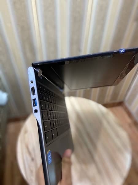 Acer C740 Chromebook with Windows 10 5