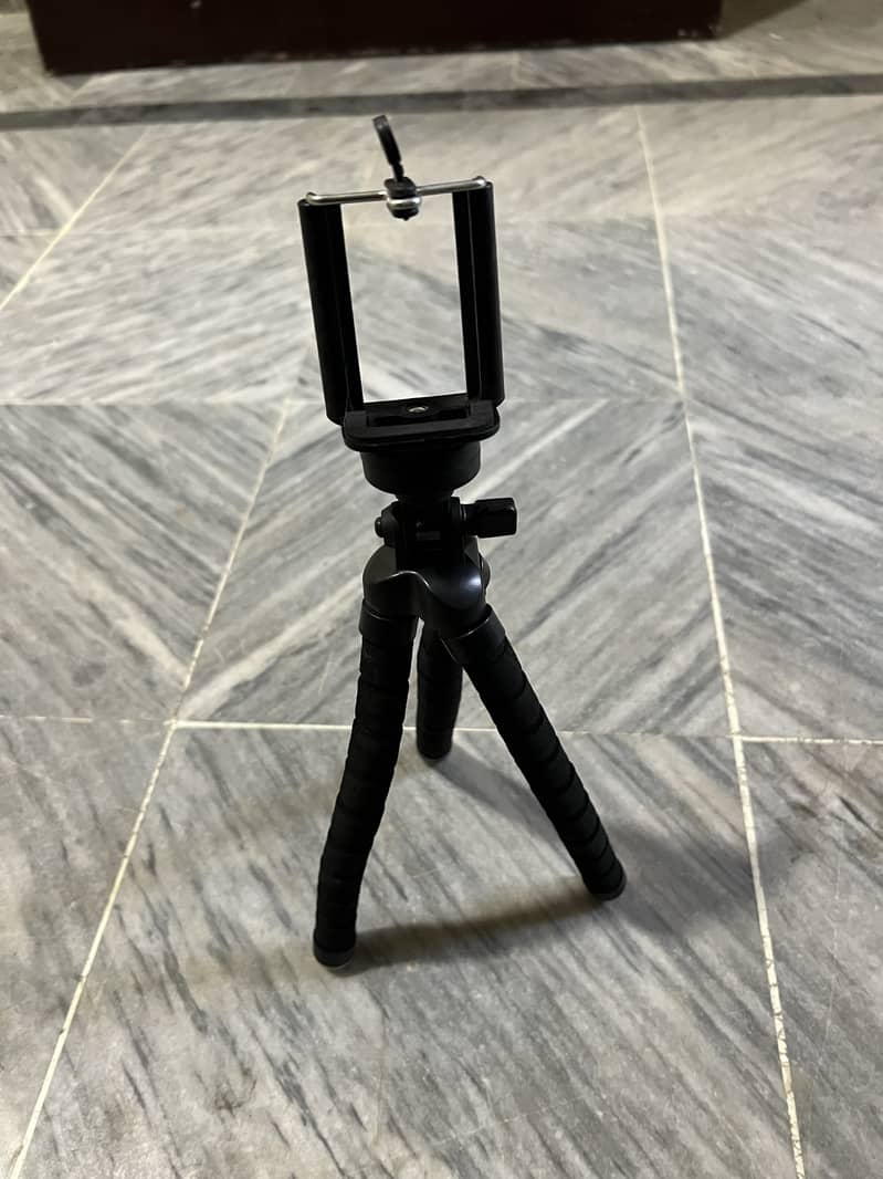 Curve-able Adjustable & Flexible Tripod Stand for sale in Islamabad 0