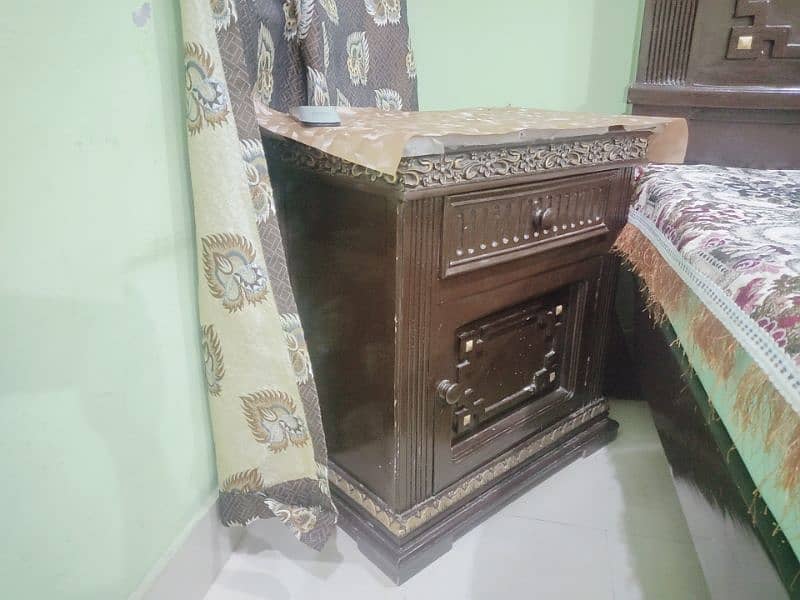 pure wooden sheesham bed 2