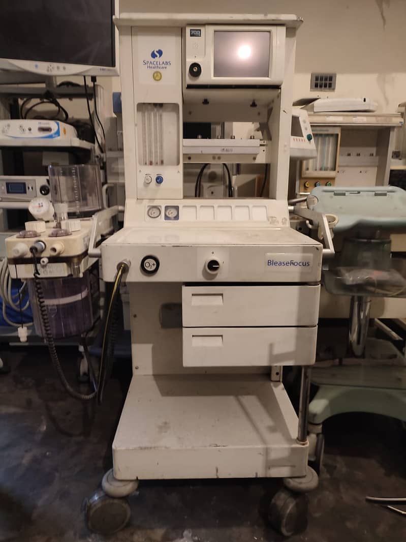 Anesthesia GA Machine General Anesthesia Ventilators Medical Equipment 13