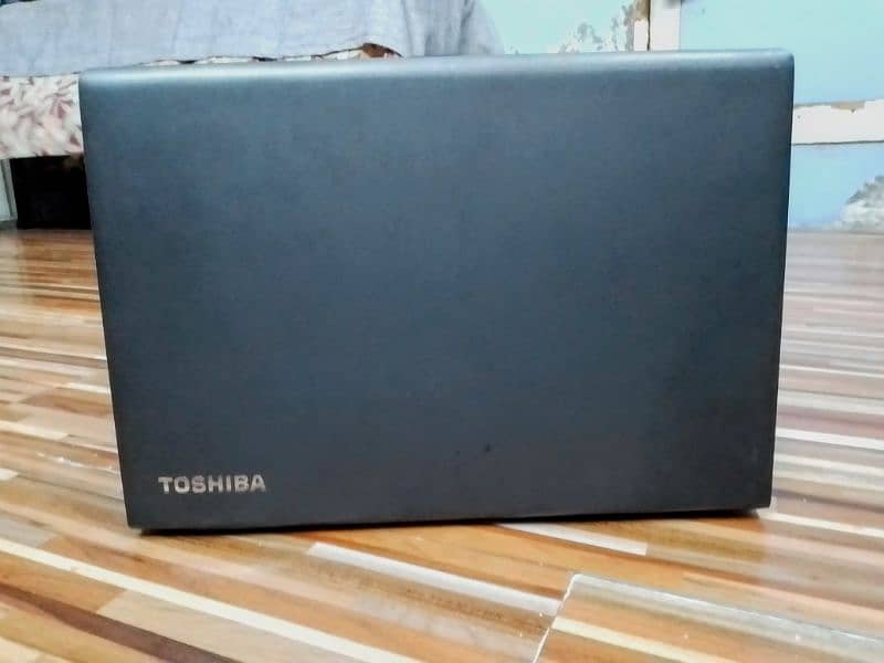 Slim Laptop i7 5th 7