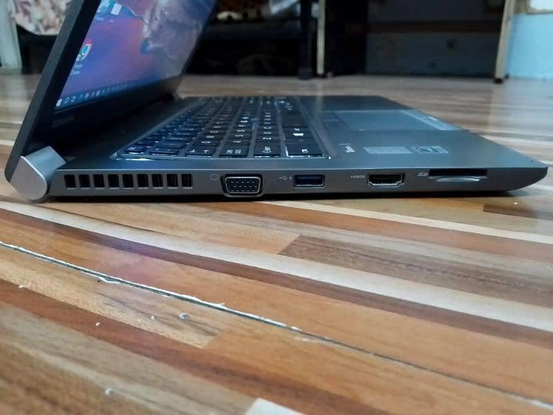 Slim Laptop i7 5th 0