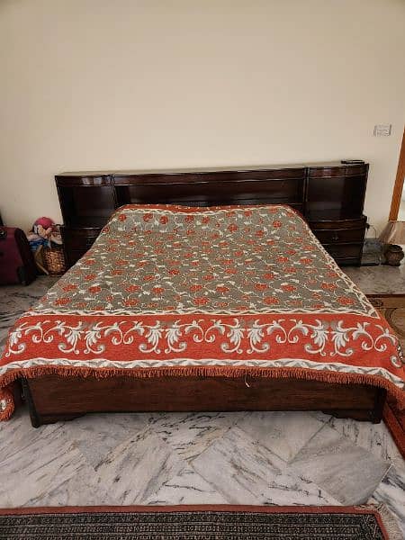 Queen Bed with Spring Mattress 3