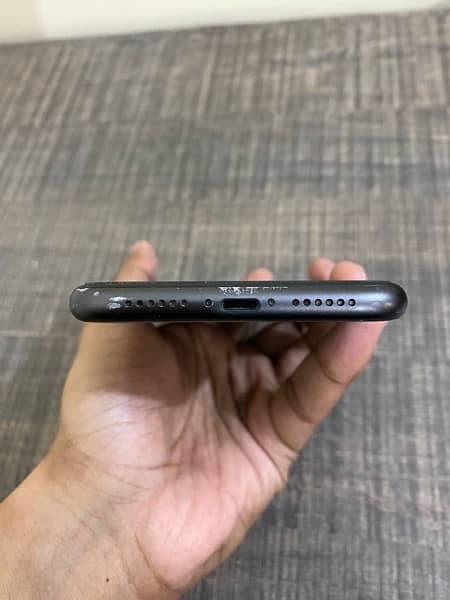 Iphone 11 128gb pta approved 5