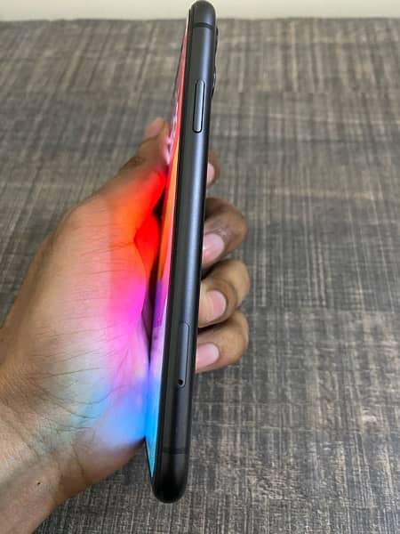 Iphone 11 128gb pta approved 8