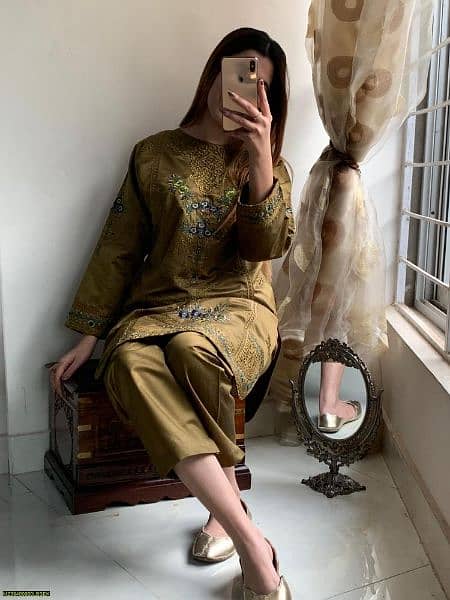 embroidered kurta with trouser 3