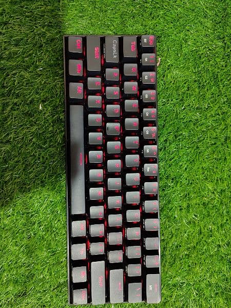 Redragon RGB gaming wireless mini mechanical type c keyboard 1