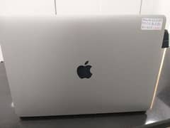 Apple Macbook Air 2019 quantity available