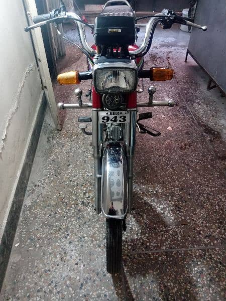 2020 Model, Islamabad Number, Good Condition, Scratchless body cd70 3